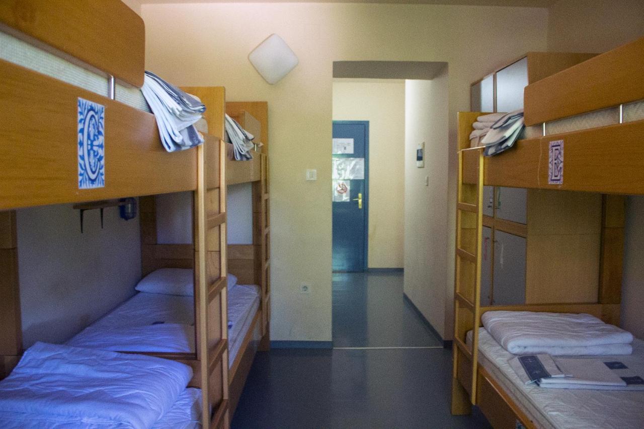 Hi Hostel غييكا المظهر الخارجي الصورة