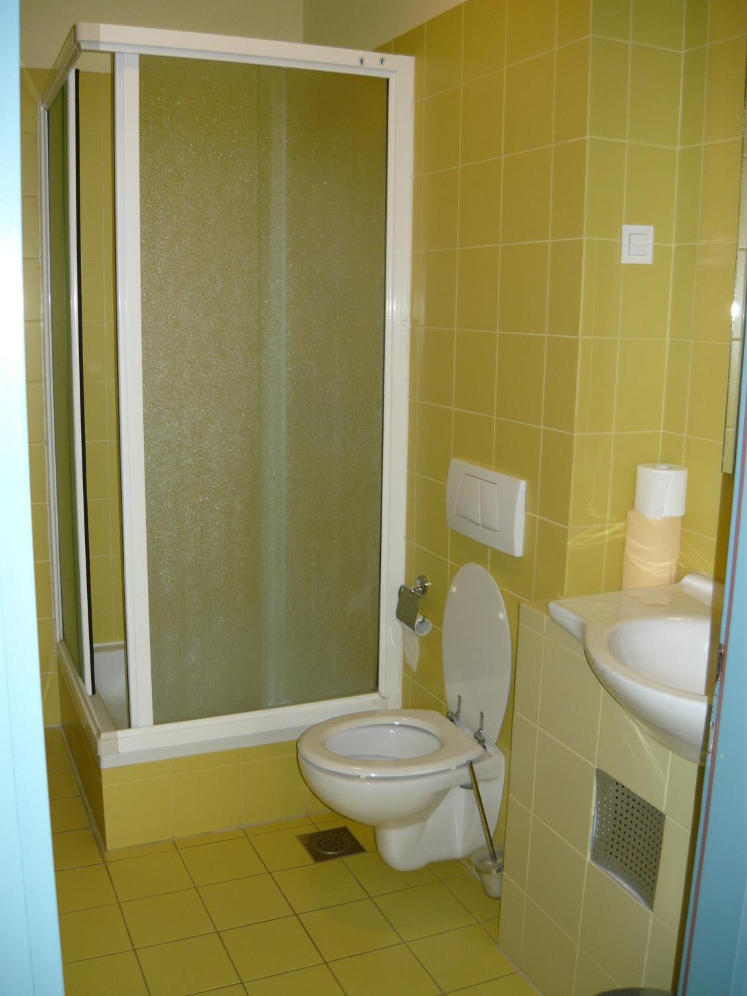 Hi Hostel غييكا المظهر الخارجي الصورة