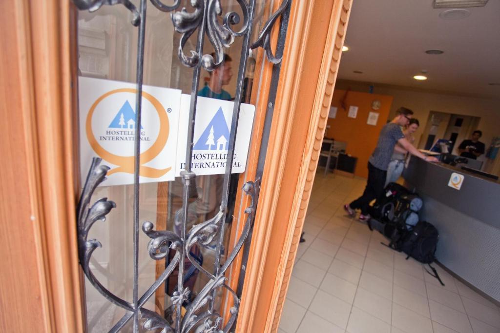Hi Hostel غييكا الغرفة الصورة